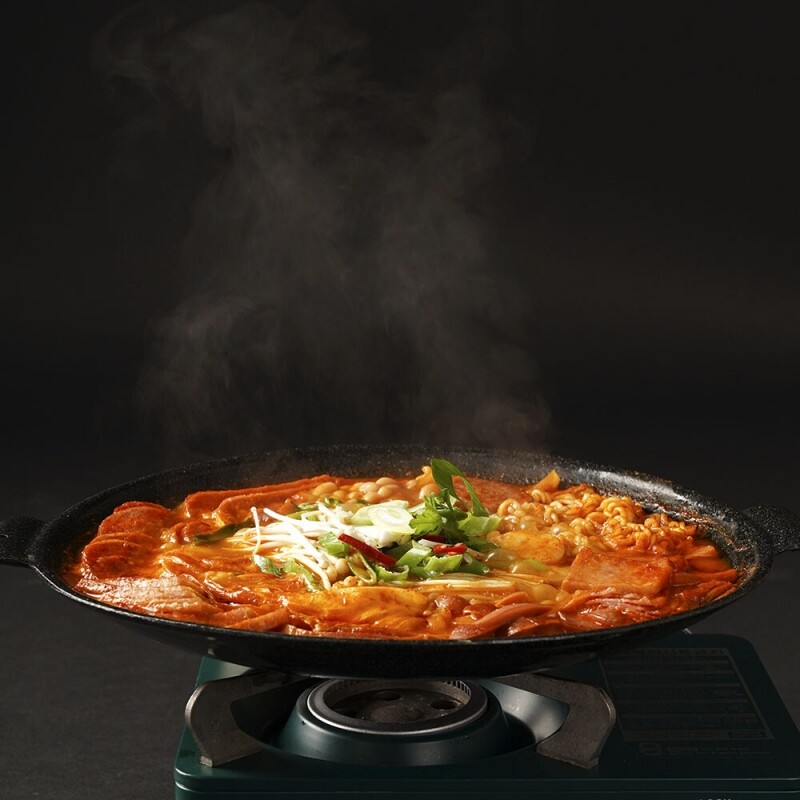 주식회사 더프레시에프앤비,[픽맛집] 8종햄폭탄 프리미엄 부대찌개 밀키트 824g(3~4인분)
