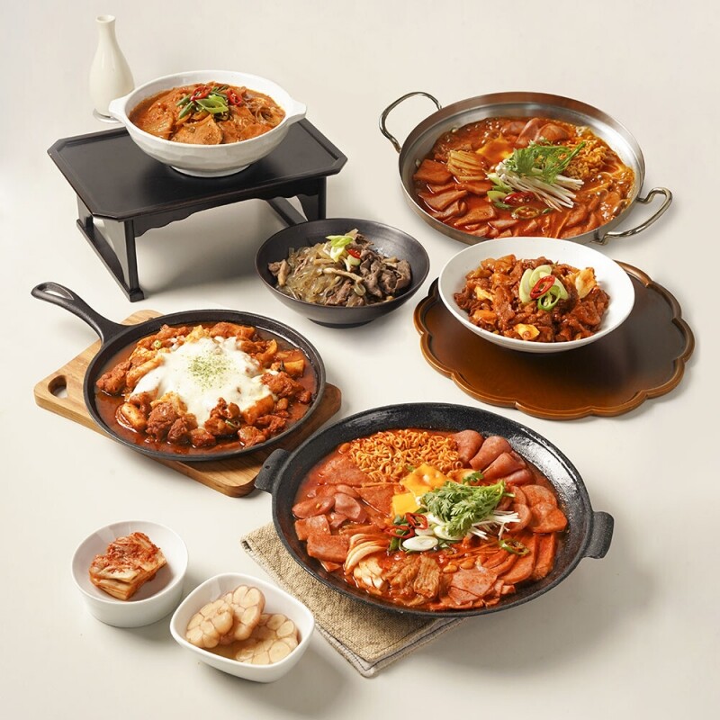 주식회사 더프레시에프앤비,[픽맛집] 8종햄폭탄 프리미엄 부대찌개 밀키트 824g(3~4인분)
